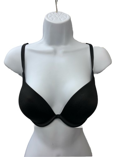 Women push bra deep - push,